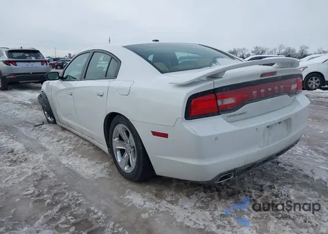 2013 Dodge Charger Sxt Plus z USA, uszkodzony, nr VIN 2C3CDXHG9DH522398